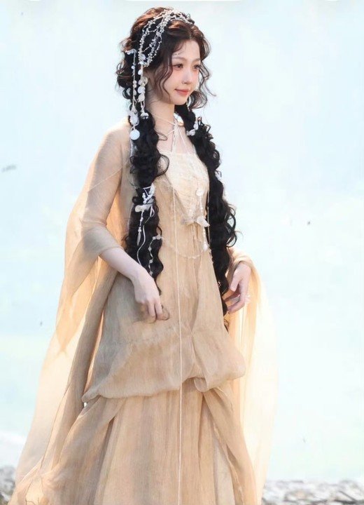 虞书欣蚌精公主造型虞书欣蚌精公主妆造好美 何盼简直神女来的 