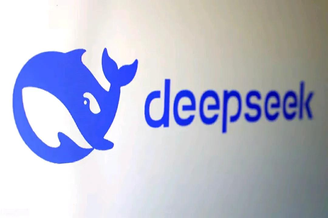 一个DeepSeek让西方人彻底破防了，玻璃心展现的淋漓尽致，彻底击碎了他们过去