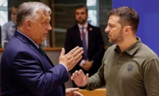 一名乌克兰情报官员逃到了匈牙利，爆出内幕：从2025年11月开始，泽林斯基每周给