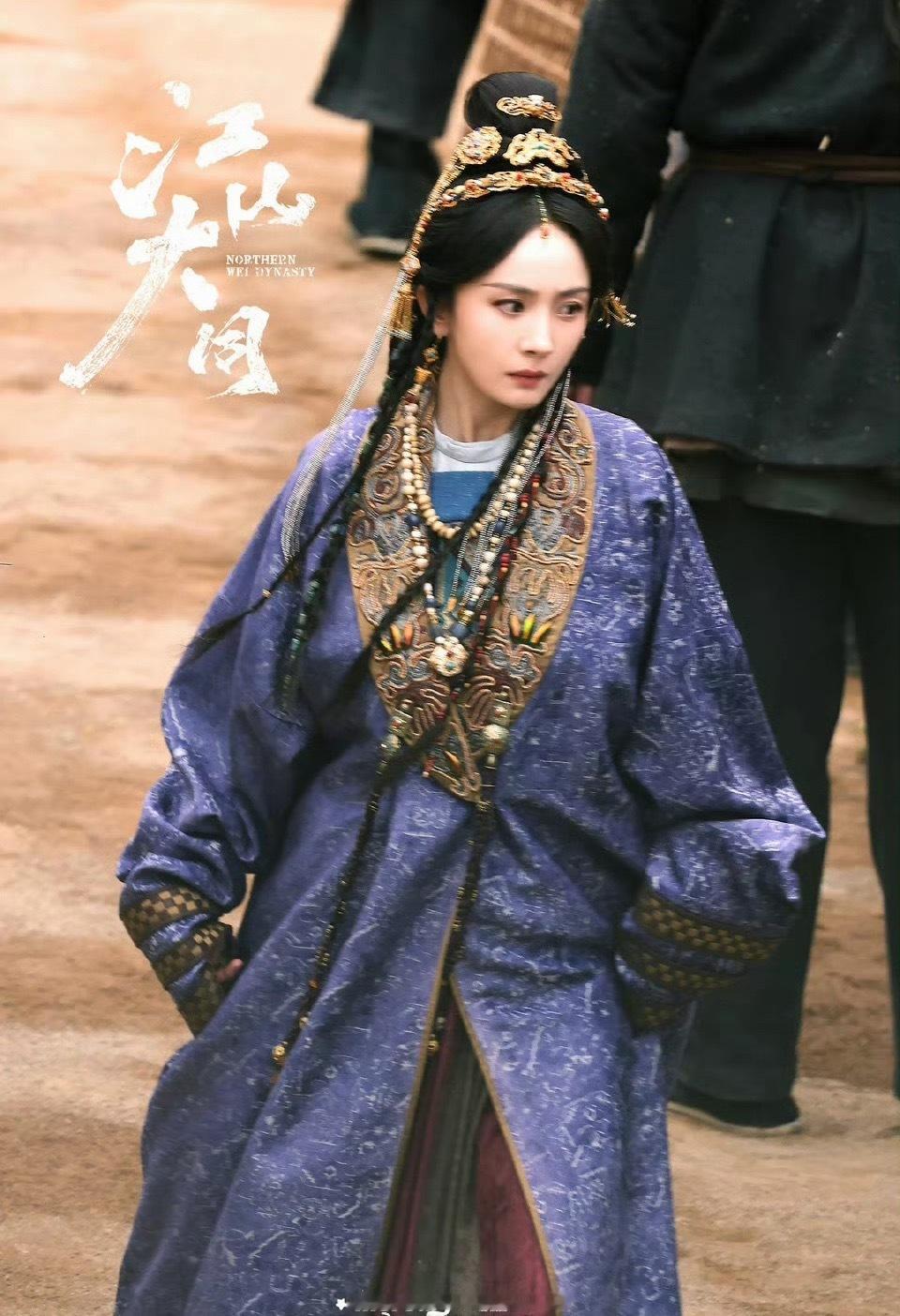 我幂这个服化道还挺不错的，路透看着挺有质感的，妆发也不错杨幂冯湮儿太后微服私访