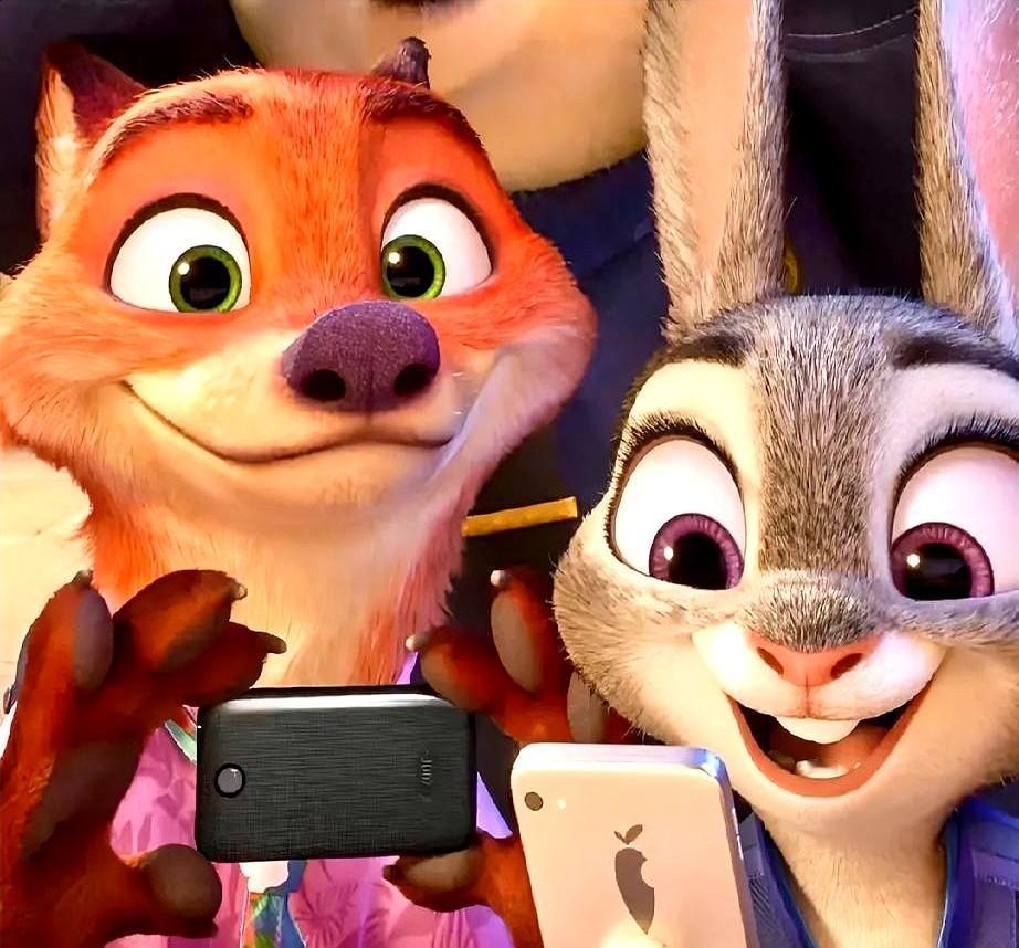 看了《疯狂动物城2》，

该片上映7天票房破21亿，核心原因是细节打磨到位，尼克