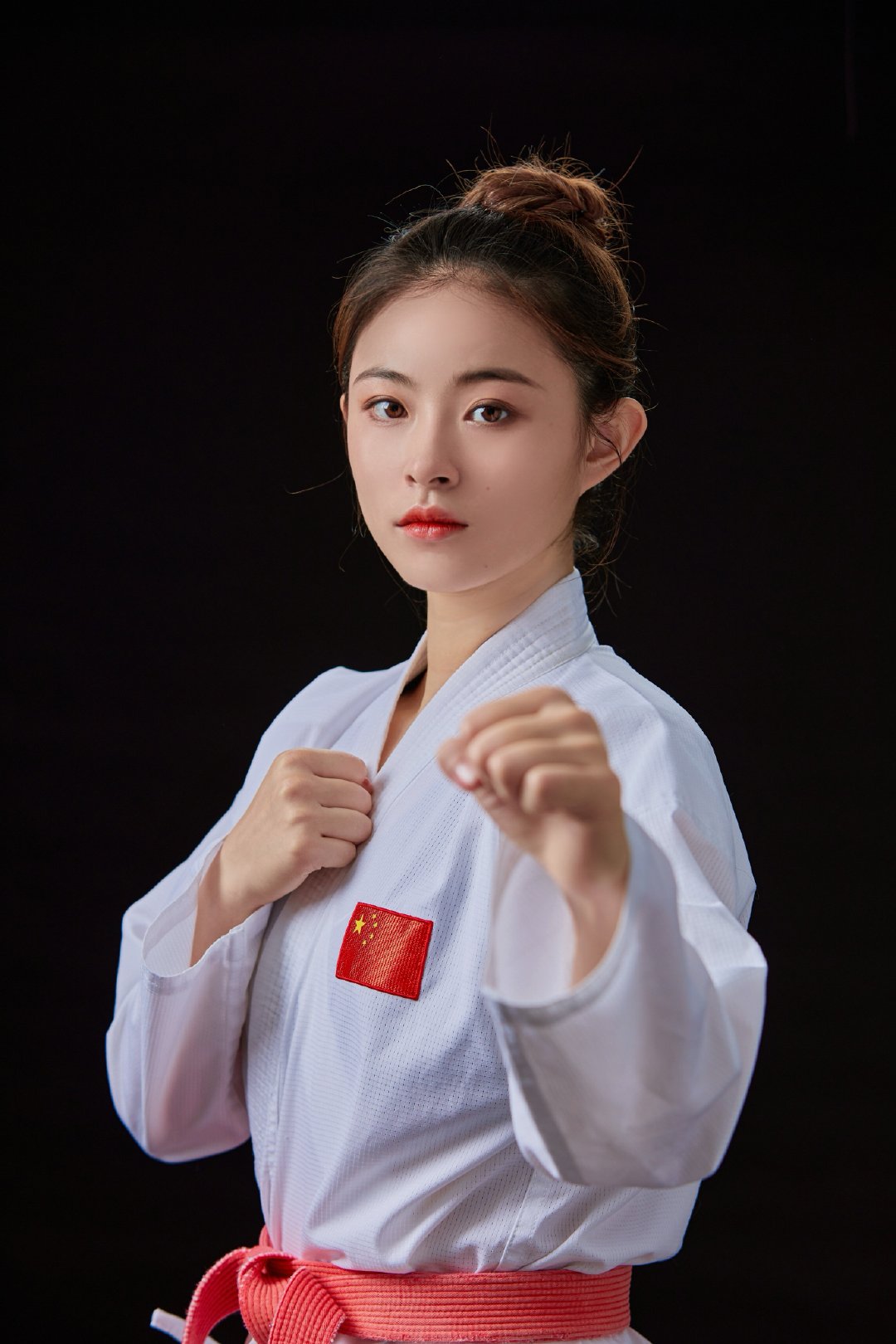 #龚莉空手道金牌#杭州亚运会女子空手道61公斤级金牌赛，中国选手一分未丢，9比0