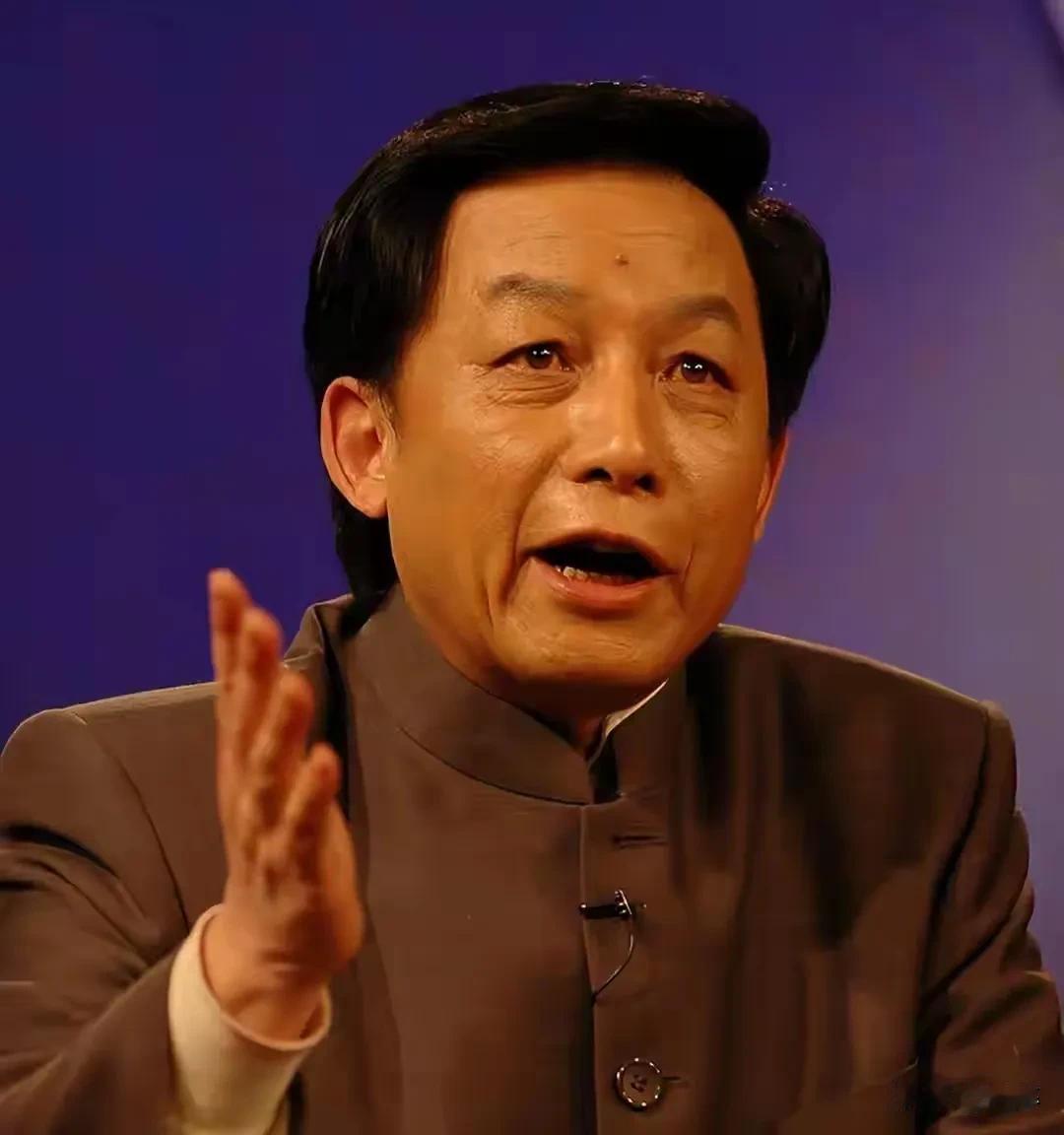 易中天们为什么现在不再吃香了？

如果把他们放在几十年前、那怕是十来年前，他们那
