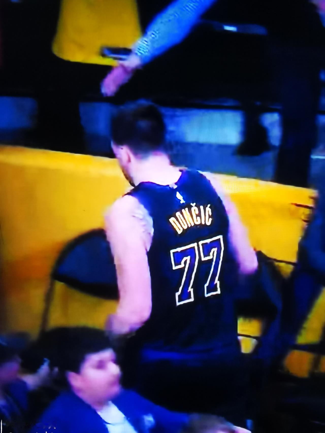 东子，咱就全靠罚球活着？

        湖人主场109-110，输给魔术。比