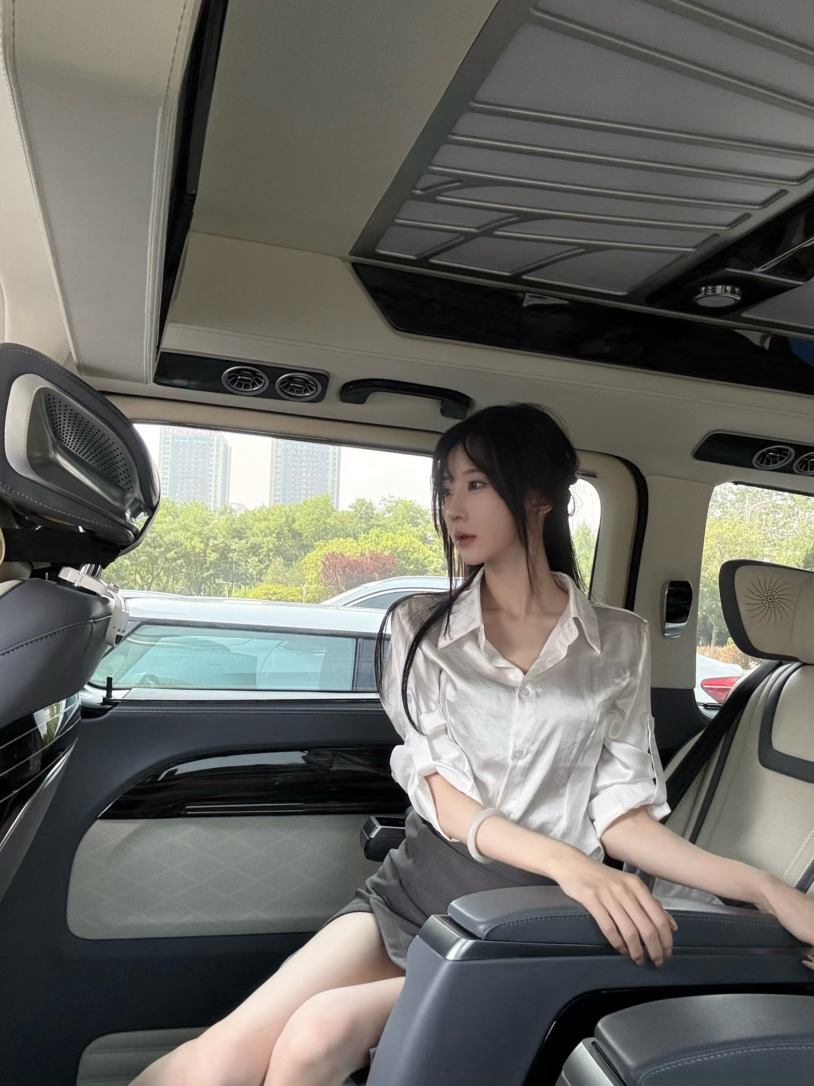 姐就是这样 拥有绝对人格魅力 