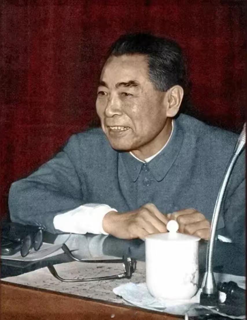 周总理：“如果我写书，我就写我一生中的错误，让活着的人们都能从过去的错误中吸取教