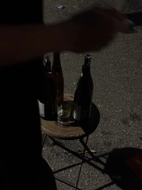 在新山路边喝酒的快乐…. 谁懂