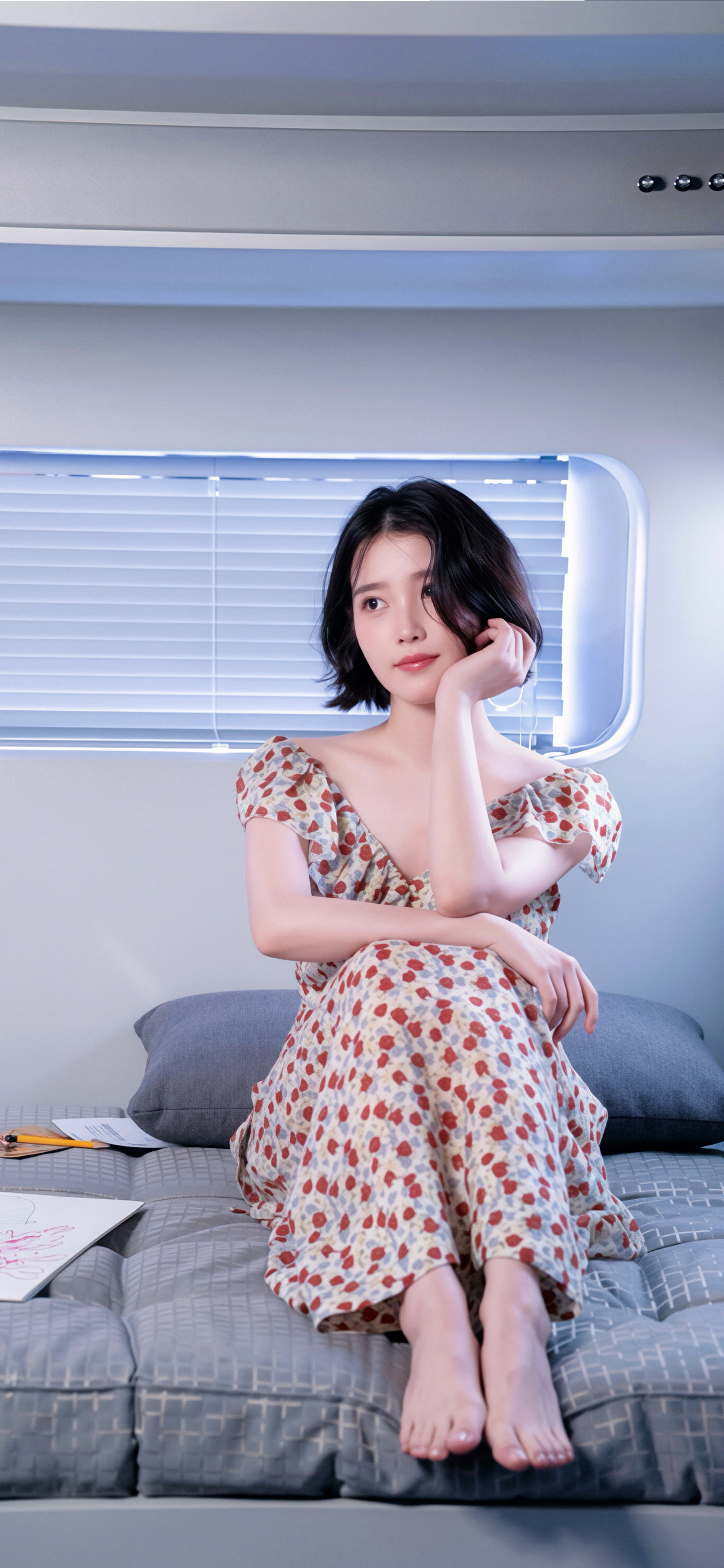 ｜花絮图iu壁纸 短发小狗～ ​​​