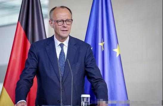 快讯！快讯！

据德国媒体报道，德国总理默茨在接受记者采访时强调，德国当年放弃核