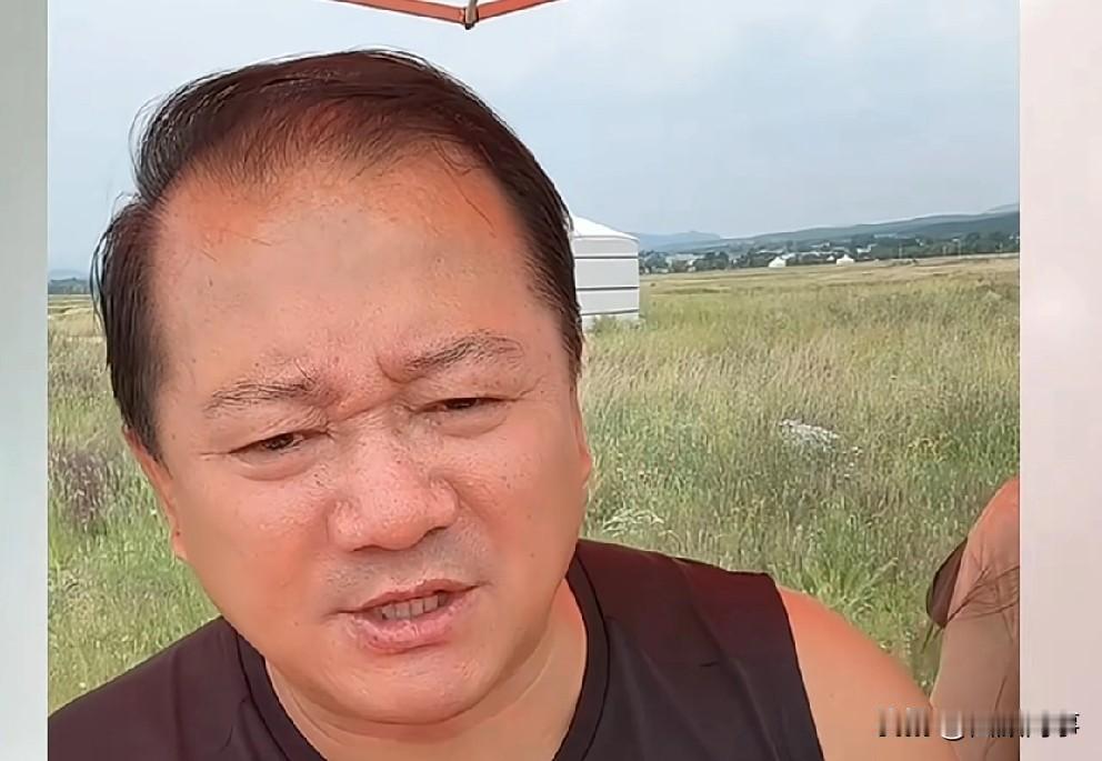 随后“谢广坤”的第二任妻子孙二娘声援王小华母女，怒斥谢广坤对家庭不负责！

  