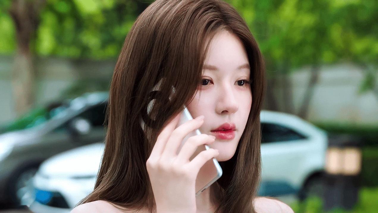 许我耀眼[超话]  我的点赞变成许妍了 不信你试试看 ​​​