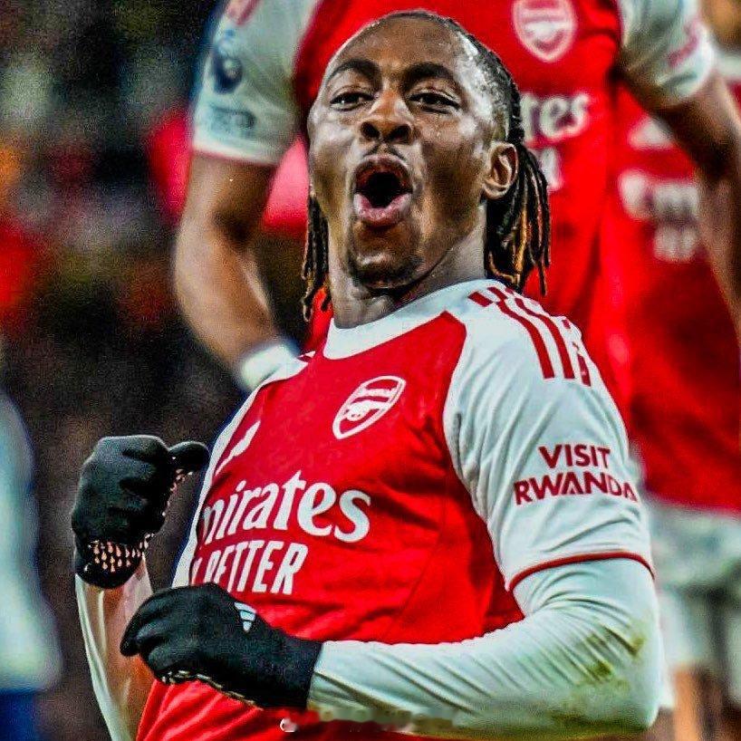 埃泽：“当然，这是我的俱乐部，从小到大，这里都是我的梦想。所以，能和阿森纳一起赢