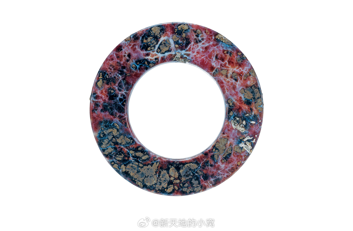 是时候去趟博物馆了文物代言人藏品欣赏每天认识一件文物玉璧---商周，直径10.7