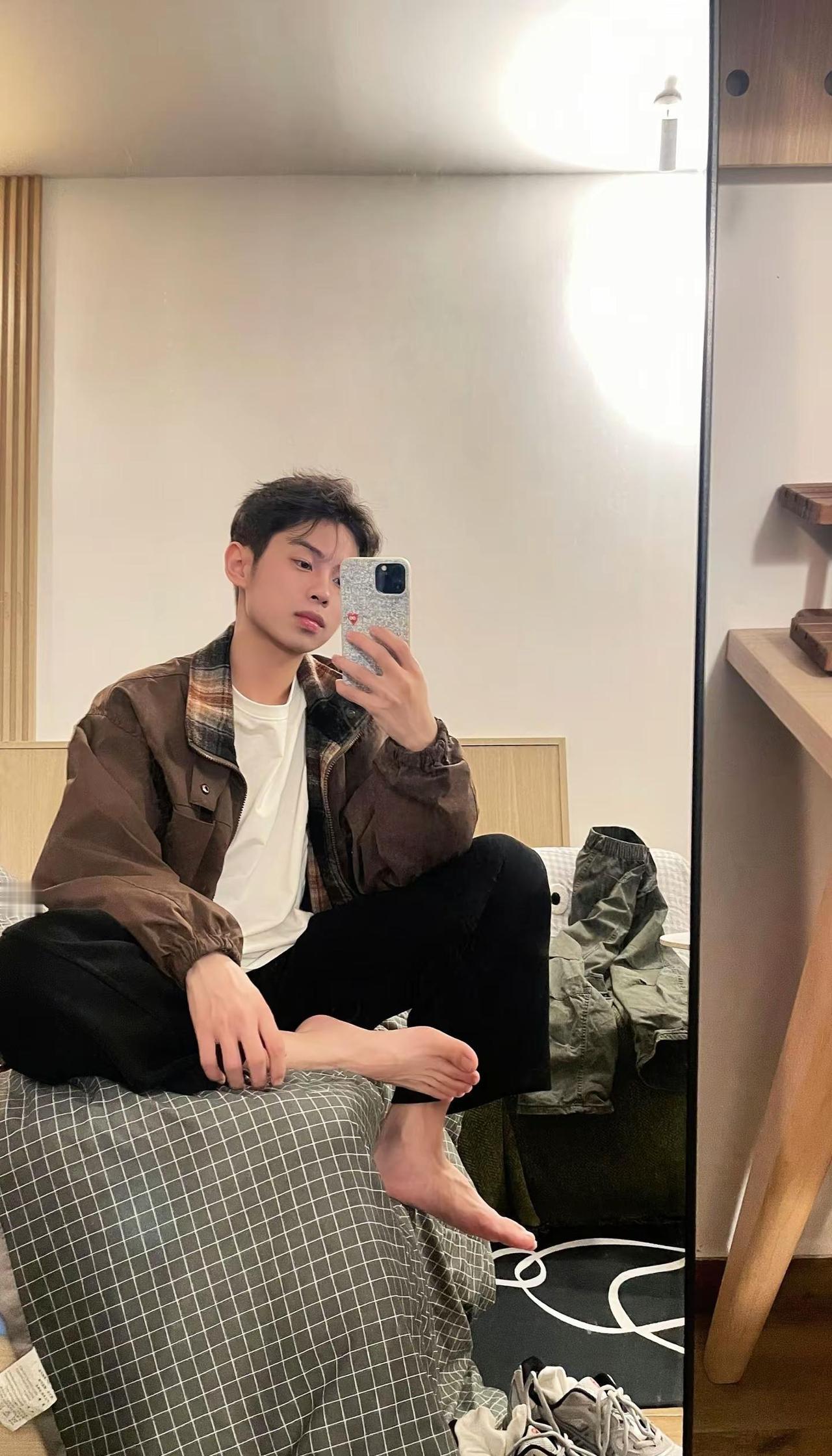 去海鲜市场找我。对镜拍 做美食 简单干净