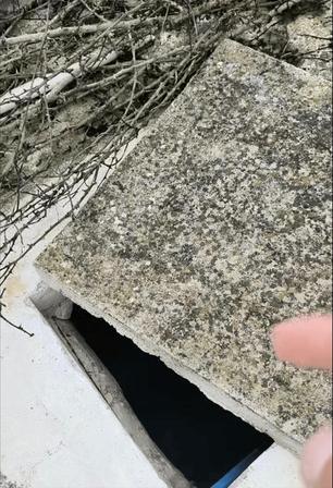 劝了前妻七个钟头，前脚刚走十分钟，人就抱着儿子跳了水窖。贵州这位教师，最后被判了