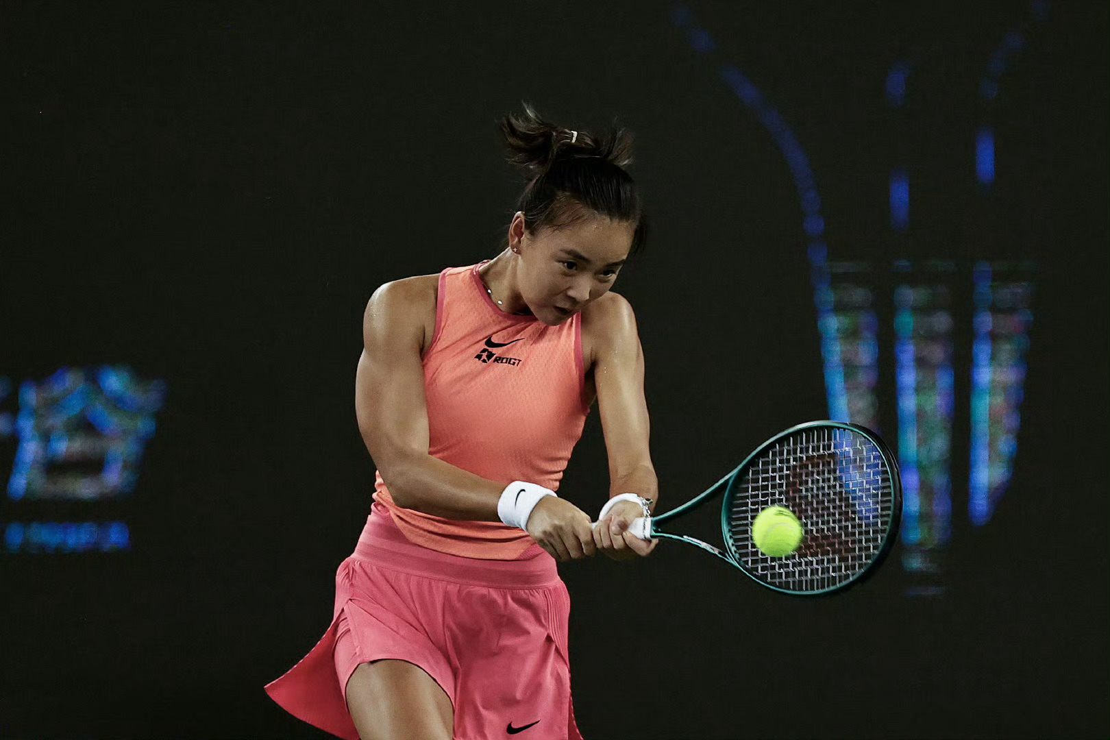 #2024武网# 女单首轮，中国选手袁悦以1-6/6-4/6-2逆转法国人布蕾尔