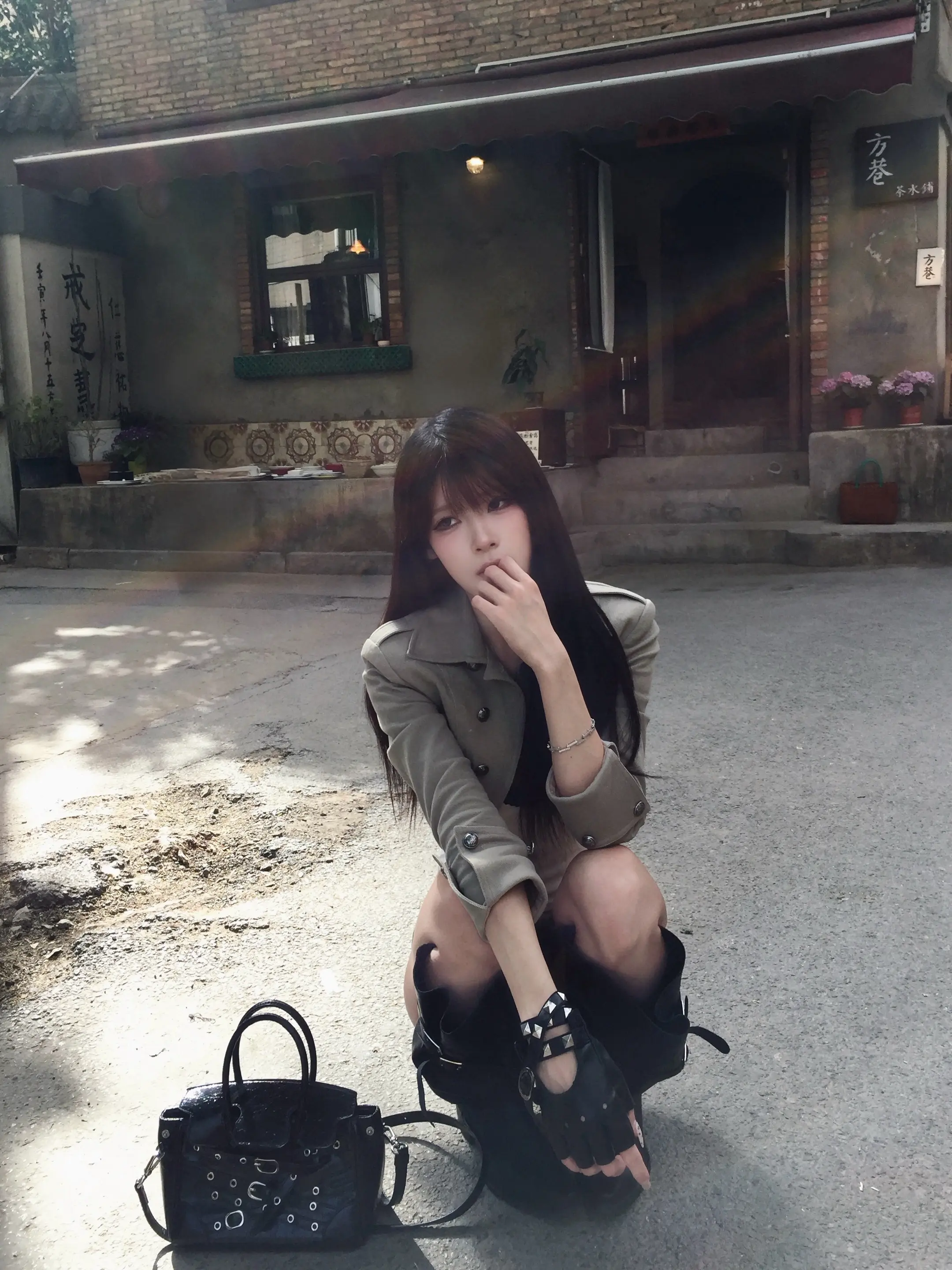 劣质的香水是没有后调的人也是