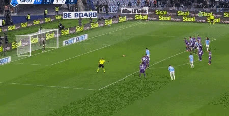 【科穆佐再送点球】科穆佐这个废物点心，打那不勒斯就有过愚蠢送点，今天面对拉齐奥伤