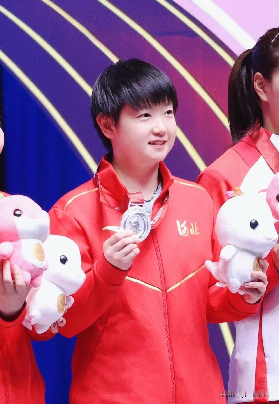 最新公布，国乒双王炸！
国乒因全运会缺席多站比赛！
但排名仍处于领先地位，
20