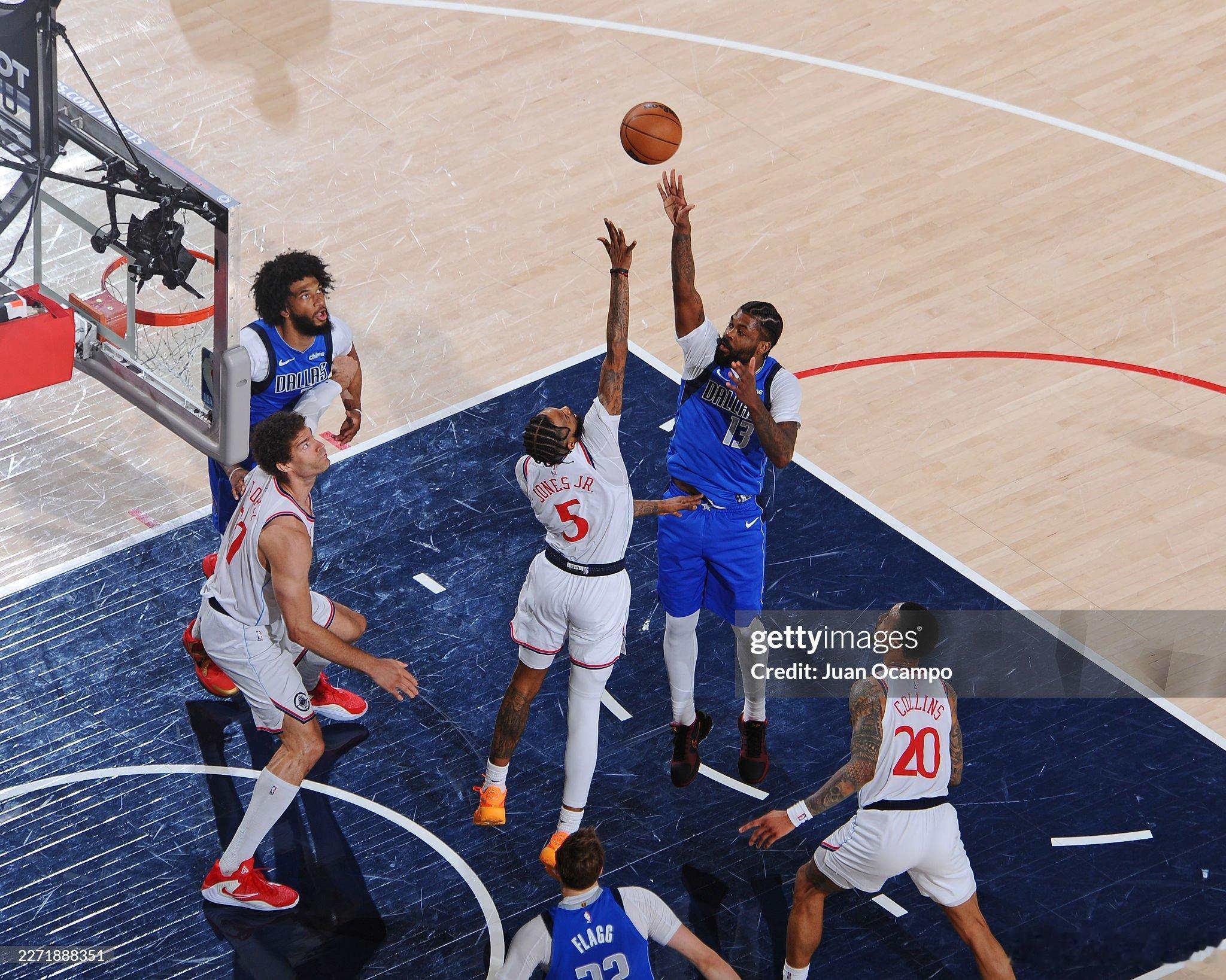 MFFL 来自Shams的消息。马绍尔与我牛完成提前续约，3年5220万。MFF