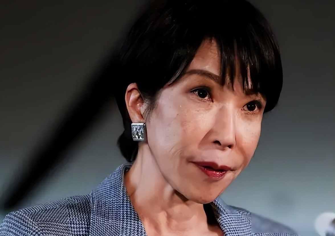 渔船刚被围住，日本执法船就亮出底牌，中国海警早已在旁边看着

2026年2月12