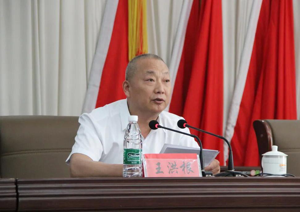 刚刚刷到江苏省盐城市亭湖区大洋街道大星村的老王，因为没有管住手被请去喝茶了，家人