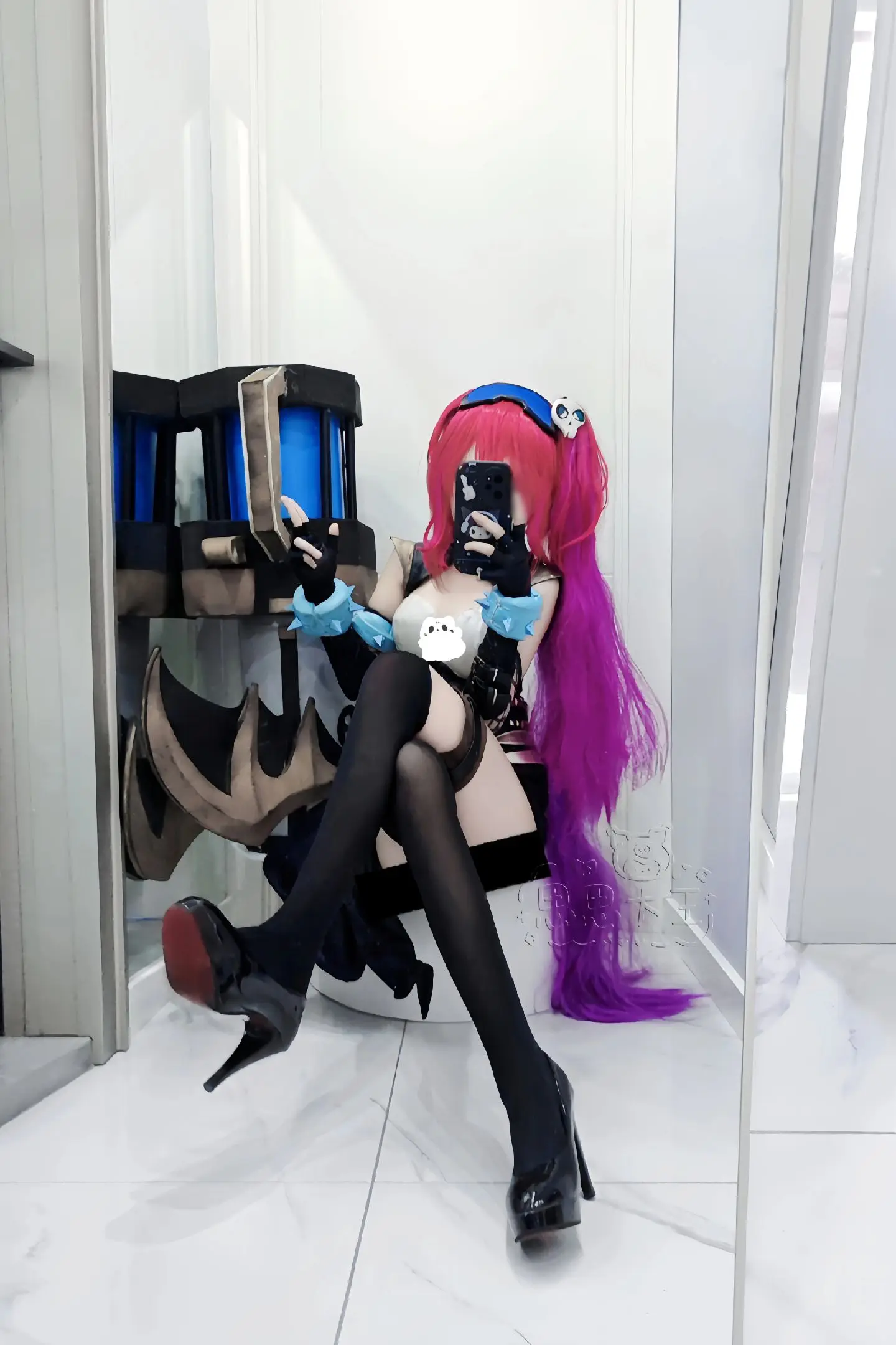 和我打游戏的有福了 不用犯法也可以坐牢