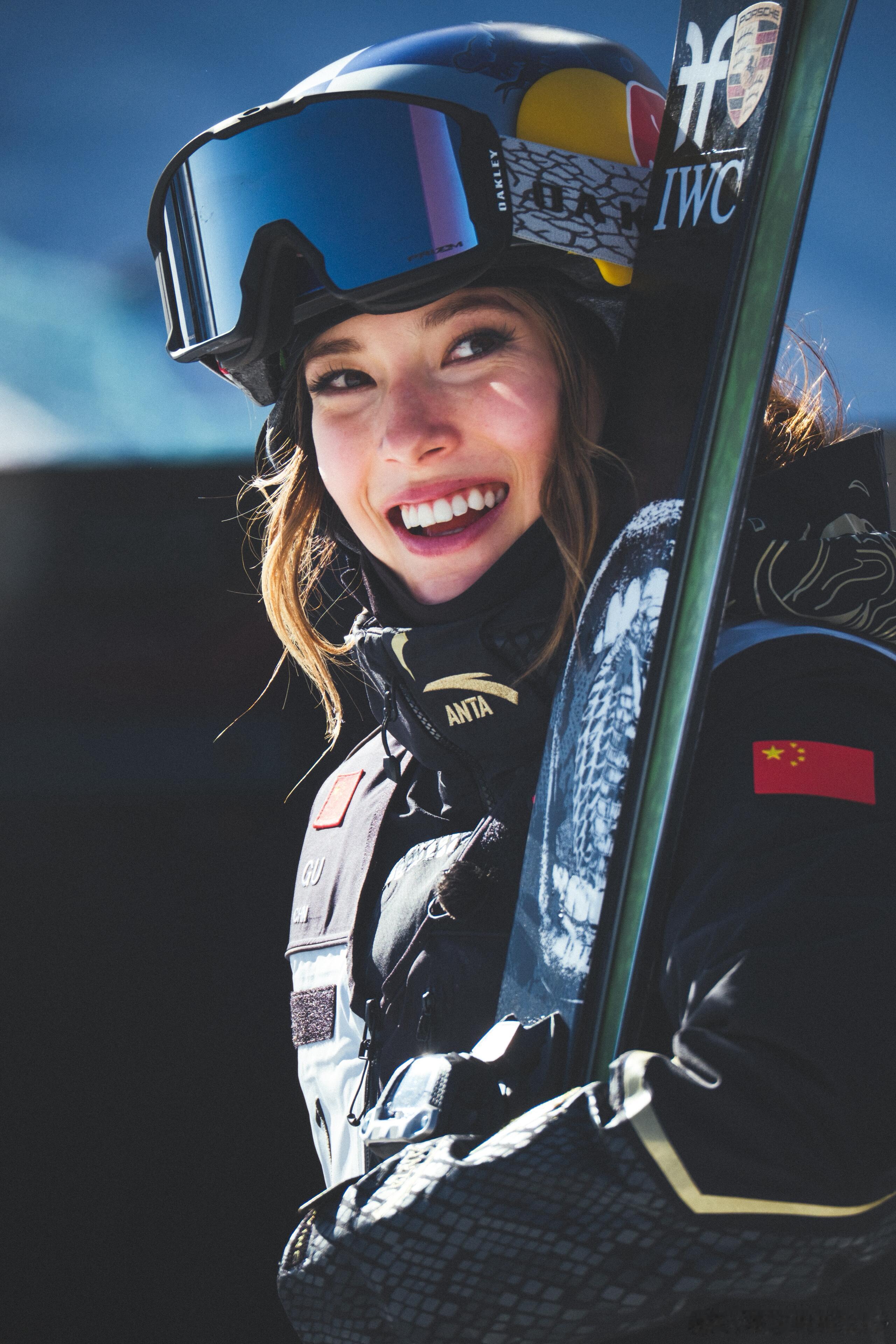 谷爱凌滑雪不基础上镜更不基础从3岁踏上雪板，到冬奥惊天一跃，谷爱凌用行动定义着独