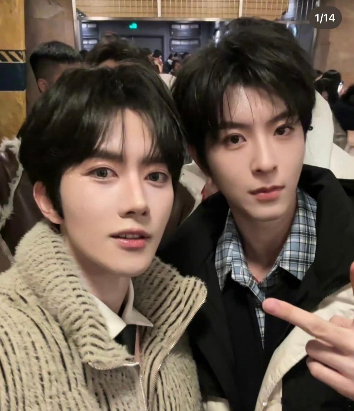 黄星邱鼎杰营业我靠！这俩人多多营业好嘛，真的很爱看啊啊啊啊啊