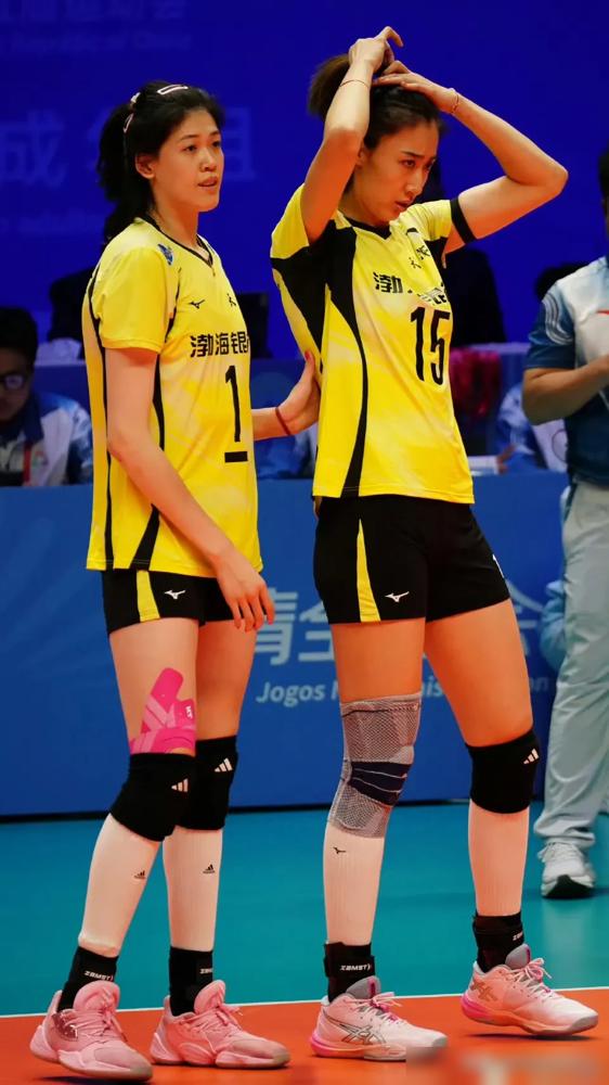 ​
现在的排名变化情况
​
第四比赛结束后A组积分榜
​
这积分榜一看，真是有点