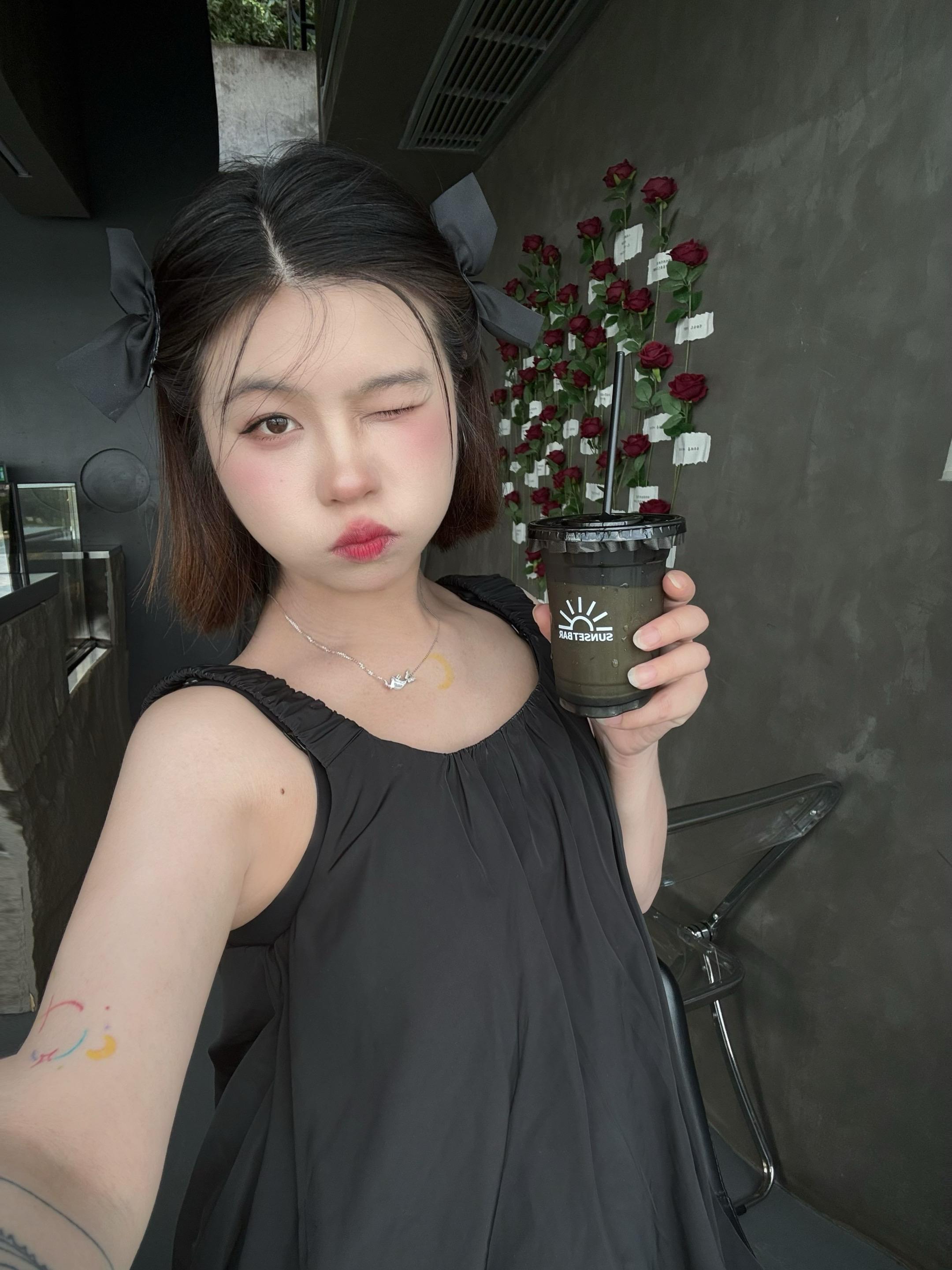 如果我用你待我的方式来待你 恐怕你早已离去