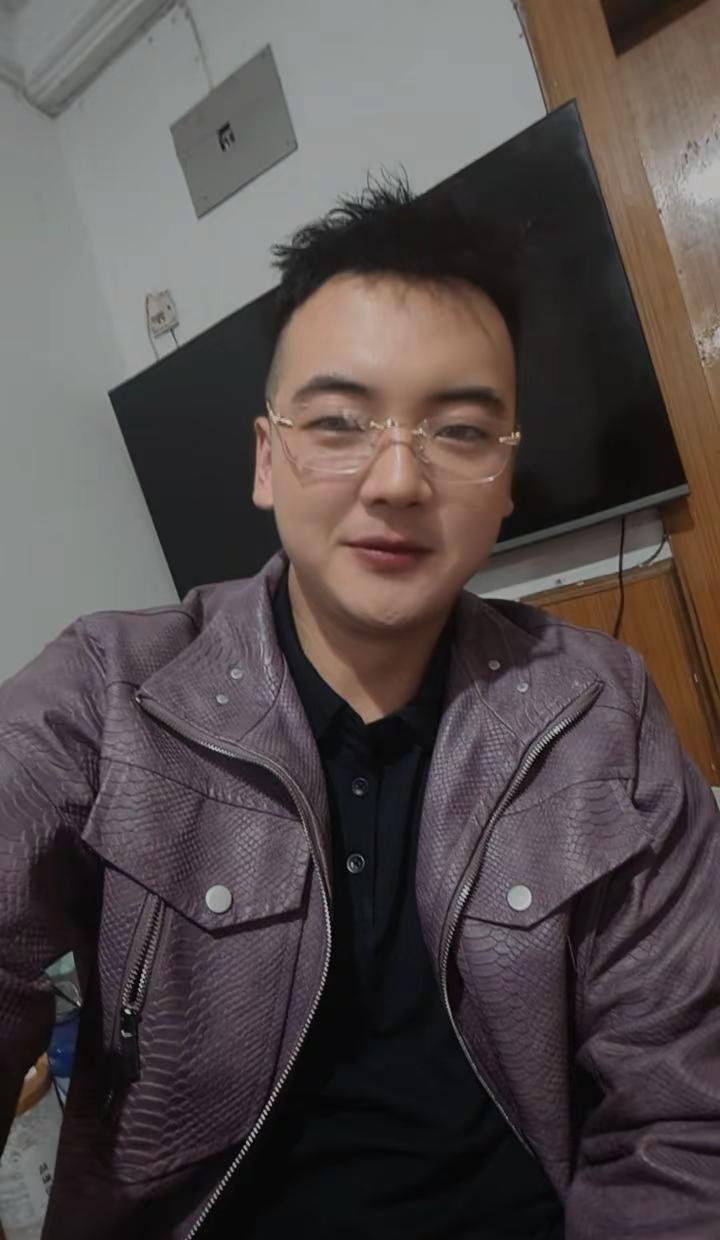 等我从徐州回去，我要好好问问许嵩那阵子我们的感情到底出了什么问题。