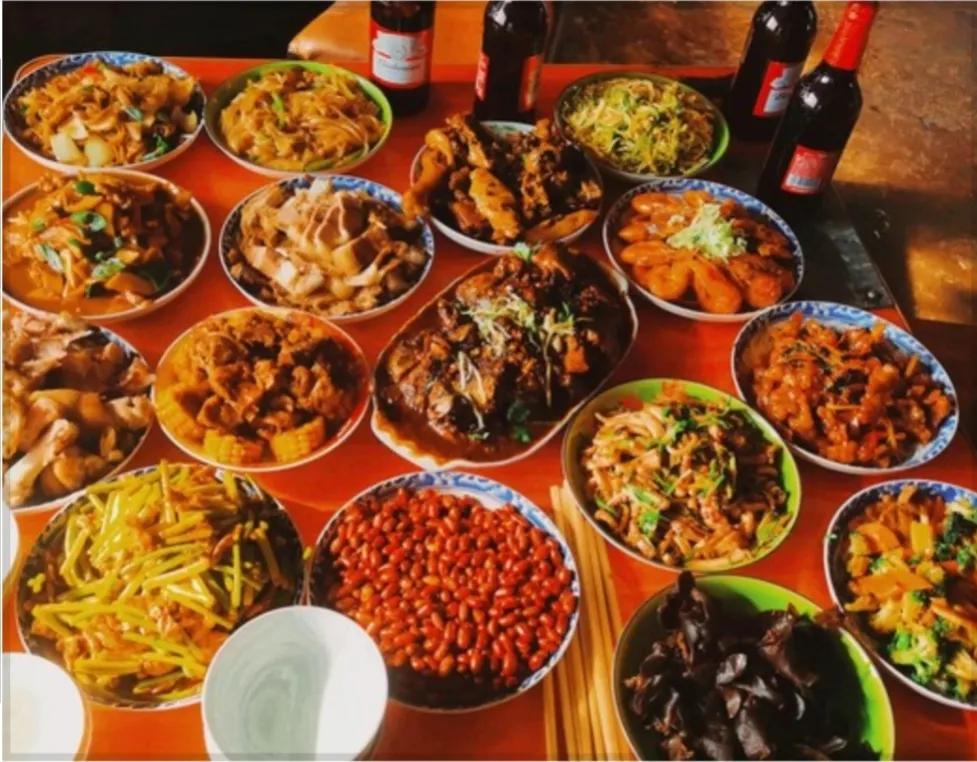 #天南地北大拜年# 一起领红包>
年的味道，就是家的味道！
怀念妈妈过年时候做的
