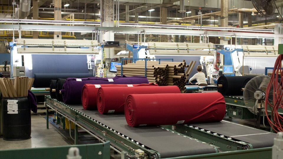 欧洲最大的布匹零售商宣布破产。

尽管管理层试了很多方法在网上销售产品，可是尝试