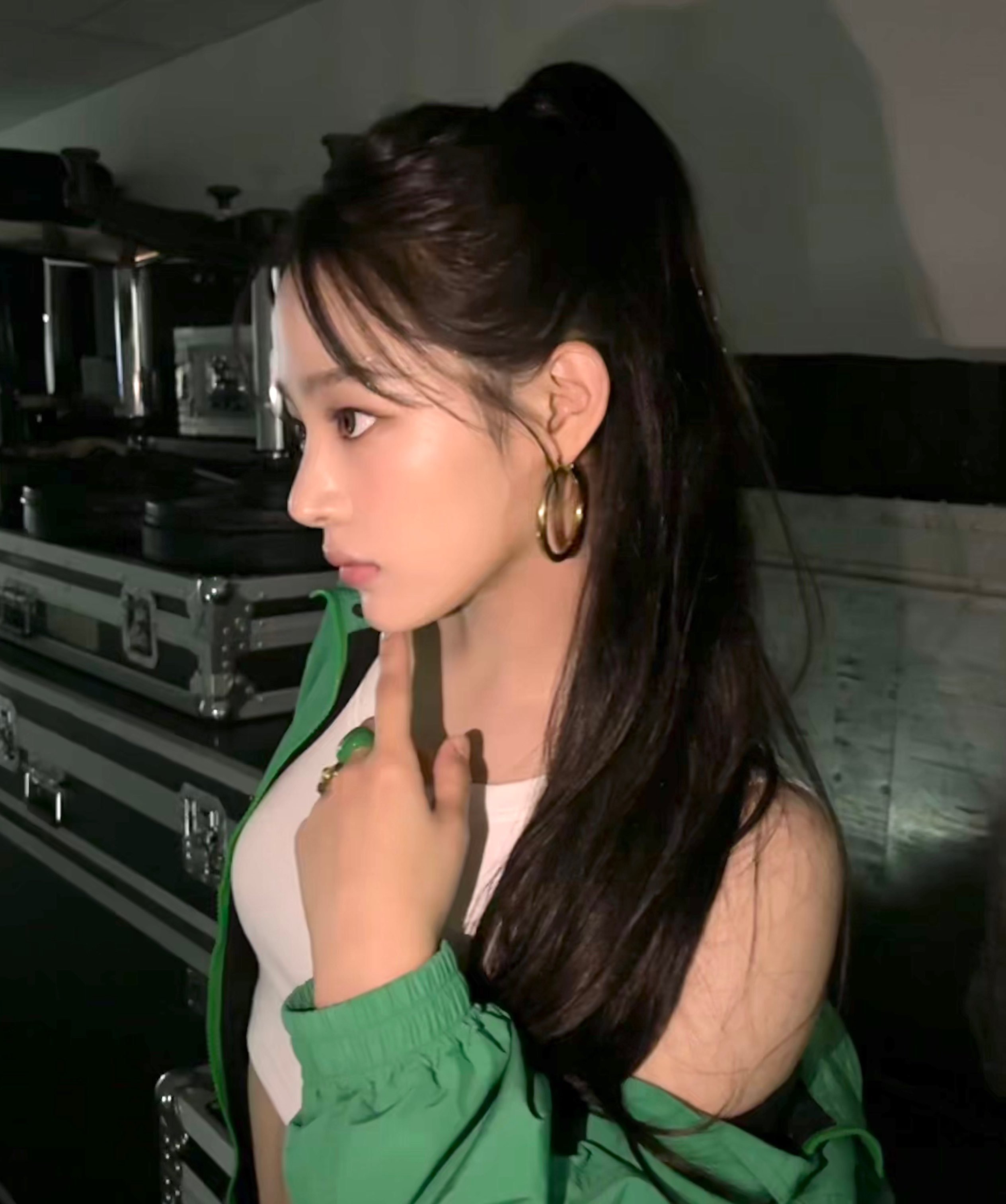 小池姐…请和我交往>_<//绿色也好适合！！📟🍏*Minji ​​​