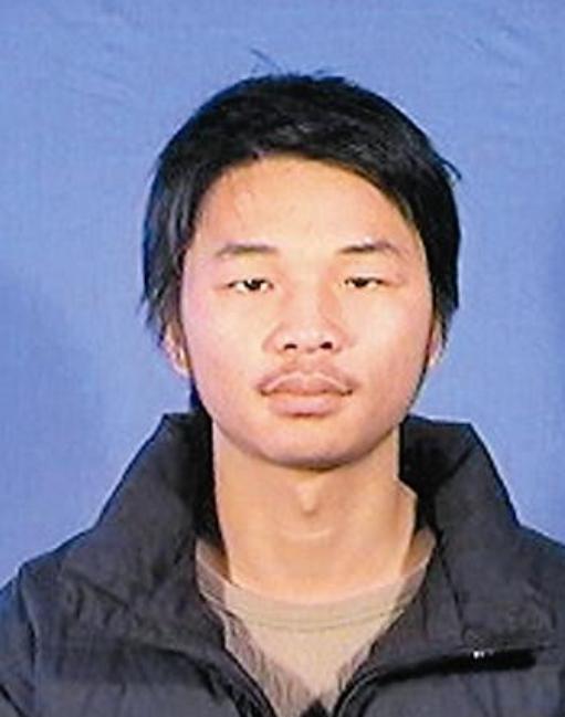 陈及时，19岁，湖北通山县人，长江大学城建学院土木工程专业大一学生。2009年1