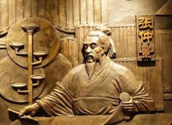 人之三宝：精气神！精亏思“淫”欲，气亏体力乏，神亏生伤悲！
 
1. 精亏思“淫