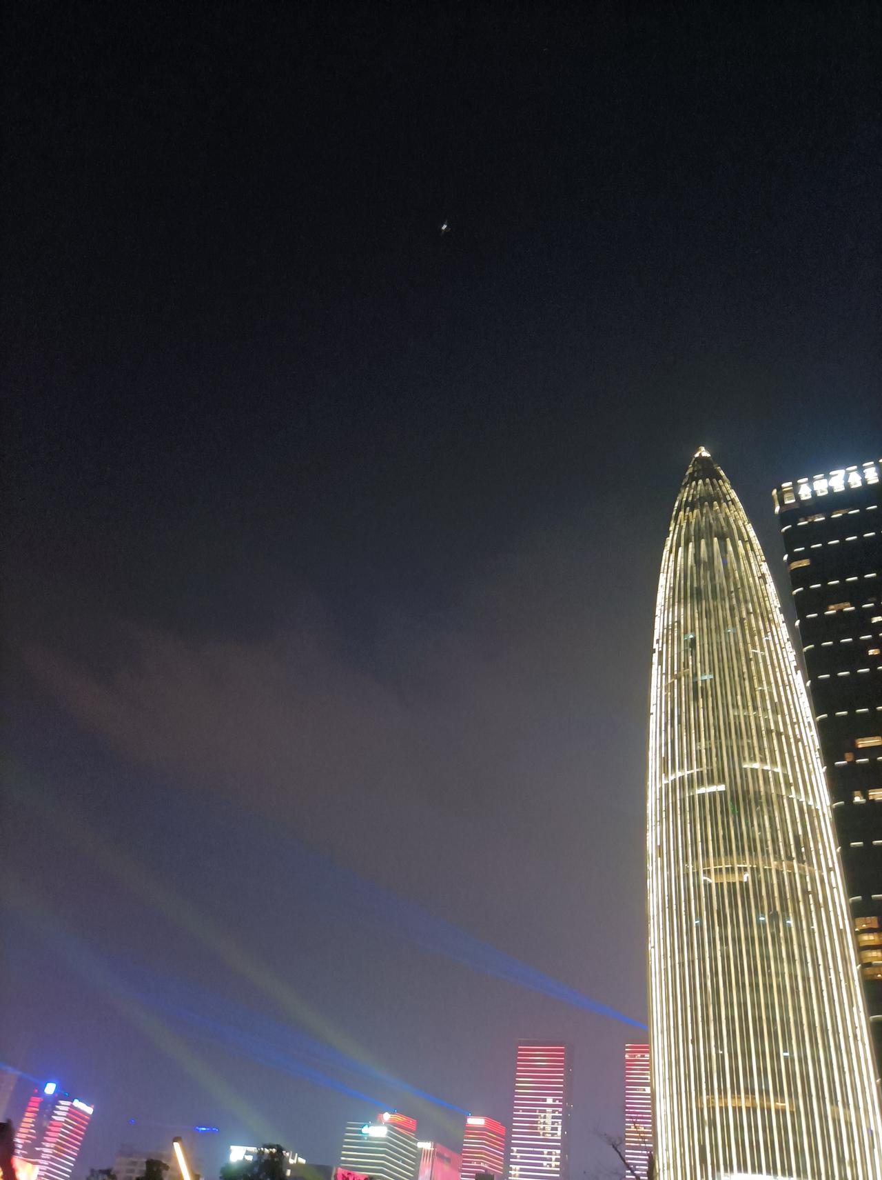 今年五一你在哪个城市今年五一我在深圳市，也欢迎大家五一假期来深圳玩，深圳的风景很