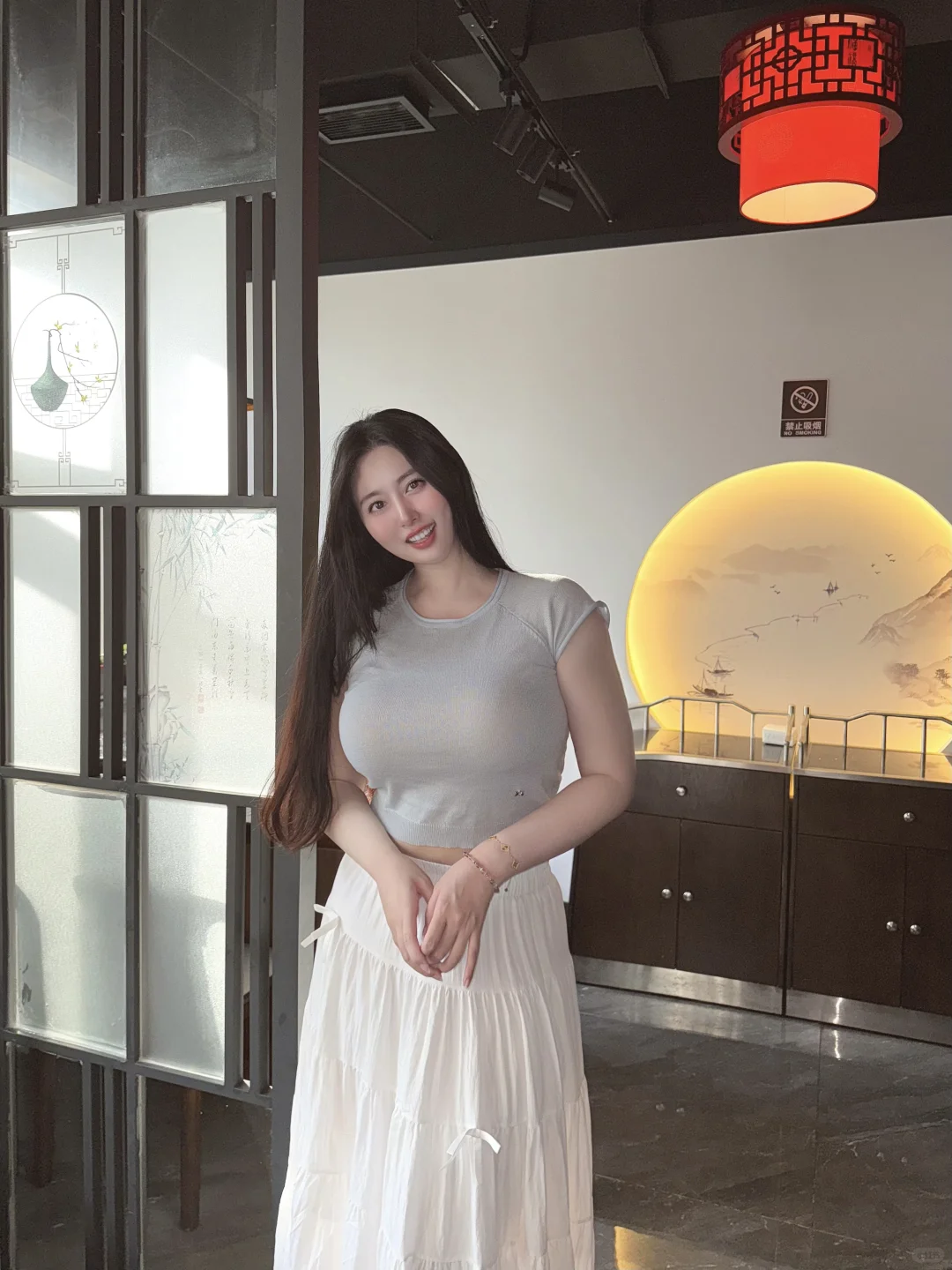 在古色古香的地方吃火锅yeah