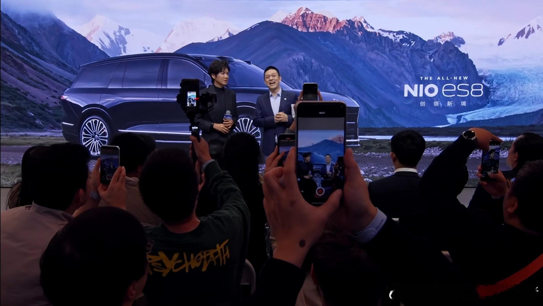 恭喜 成为蔚来ES8车主资深mpv车主点评，蔚来全新ES8完全可平替mpv