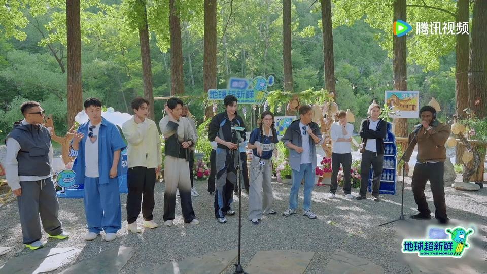 刘宇宁猜歌秘籍是吃CD地球超新鲜 听说刘宇宁猜歌秘籍是吃CD？真是太不可思议了！