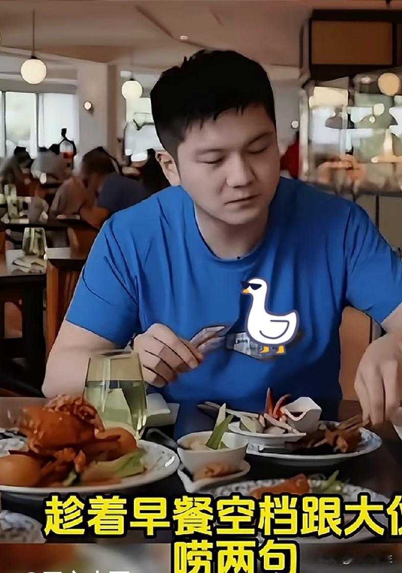 樊振东到了杜塞尔多夫，
队内交流真不是问题。
 
我之前还担心他语言不通，结果完