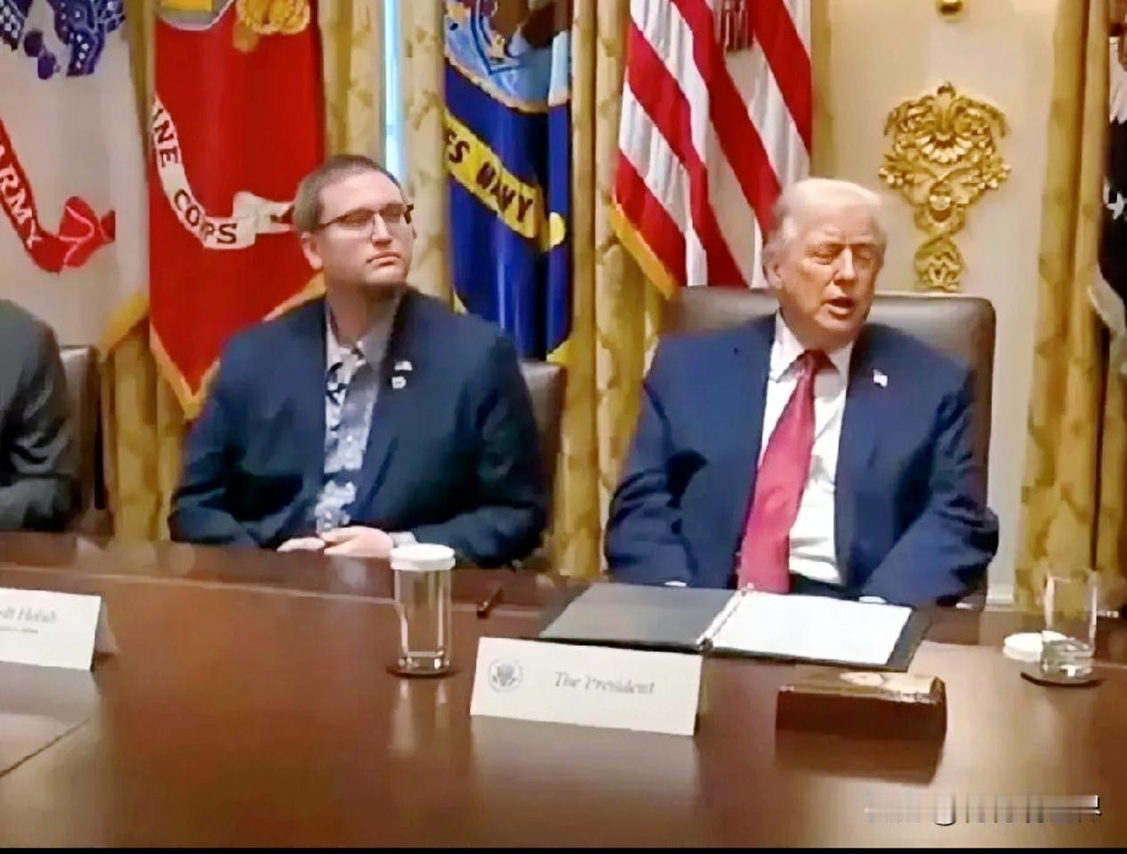 12月10日中午的最新消息速报，全都不容错过，

第一条：中方拒购英伟达松绑芯片