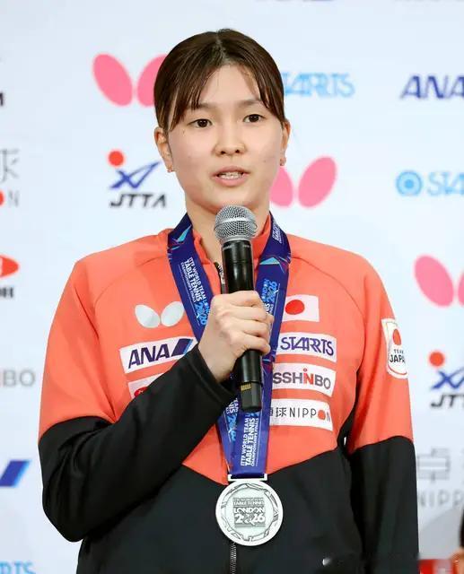 【日媒】桥本帆乃香：希望大家能领略削球打法的魅力。很久没和蒯曼交手，对方应该也很