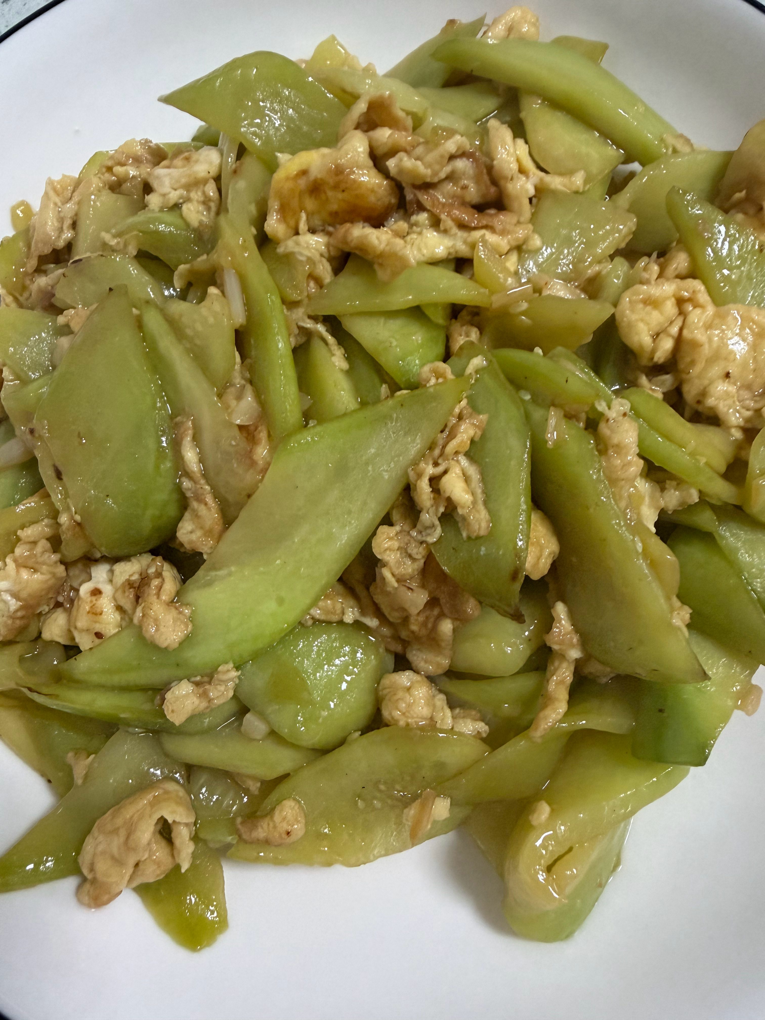 今日晚饭已OK，吃饱喝足出门遛弯～ 
