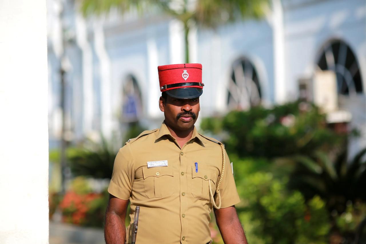 为啥叫红头阿三？
看完这几张照片，你就明白了吧？[泪奔]