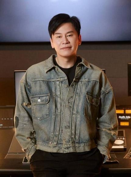【YG娱乐旗下艺人将于2025年全面回归】相关人士表示：“总制作人的领导能力似乎