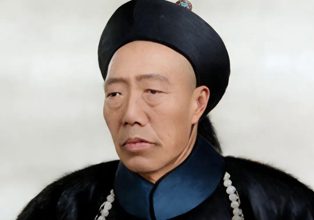 慈禧临死前，为什么一直盯着李莲英？

这个陪伴她38年的大太监，难道真的逃不过最