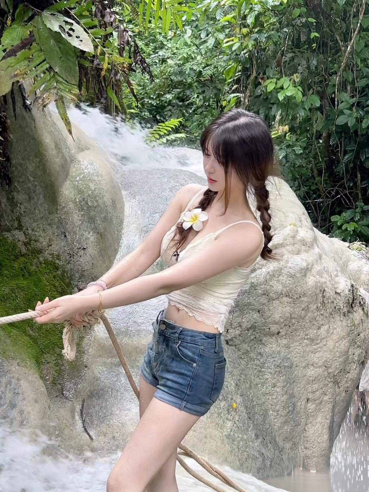 爬山涉水