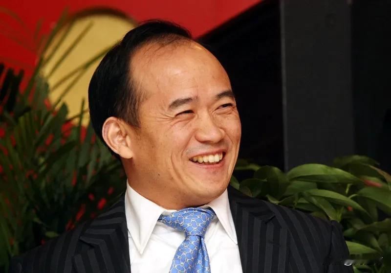 湖北前首富兰世立公开道歉 湖北前首富兰世立公开道歉，这波操作令人费解。他先于抖音